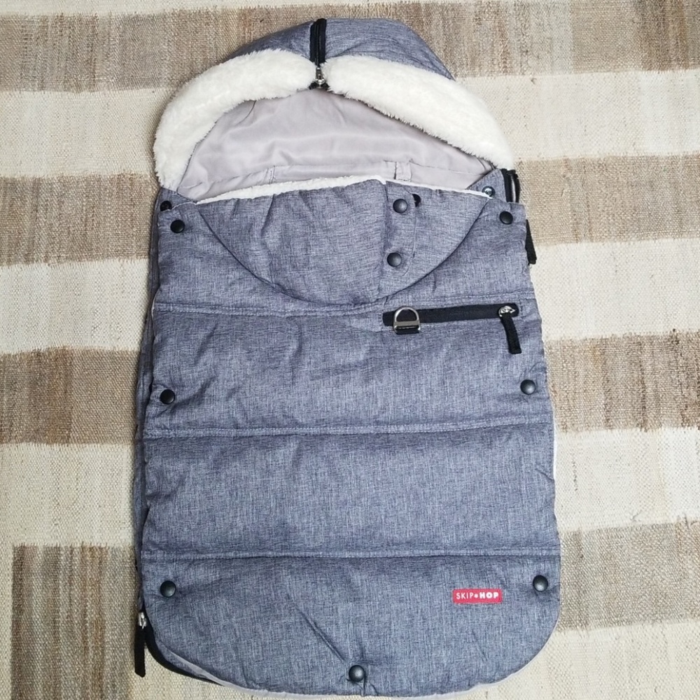 Skip Hop 3 Season Stroller Muff, Like New 0-12 mos
